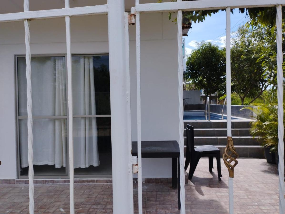 Apartahotel Eden Coveñas Kültér fotó